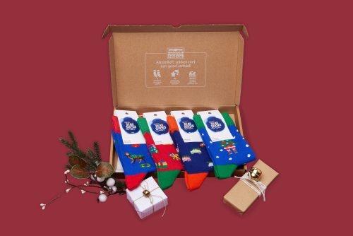 vrolijke kerst sokken cadeau van je kinderen in het assoritment kies leuke sokken voor onder de kerstboom in 2022 account katoen uur